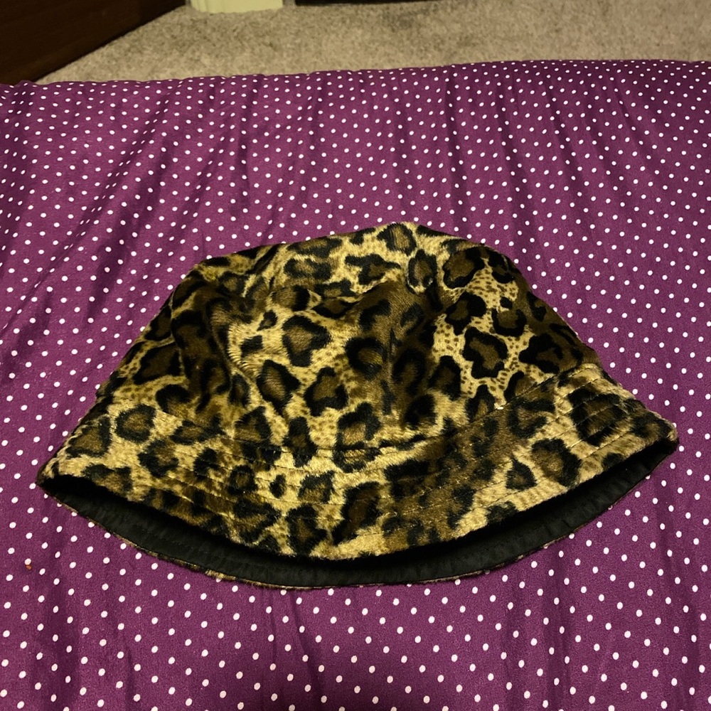 leopard print bucket hat